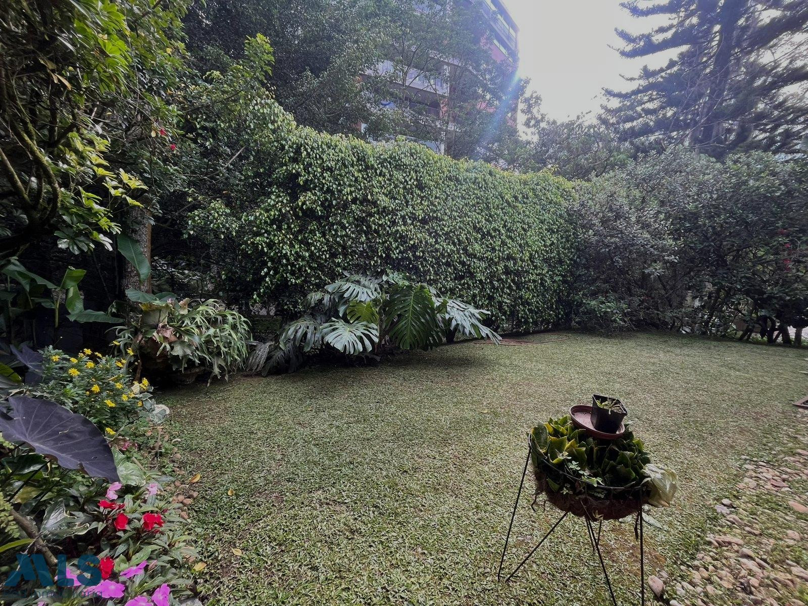 VENDO CASA EN UNIDAD EXCLUSIVA EN SAN LUCAS - POBLADO medellin - san lucas