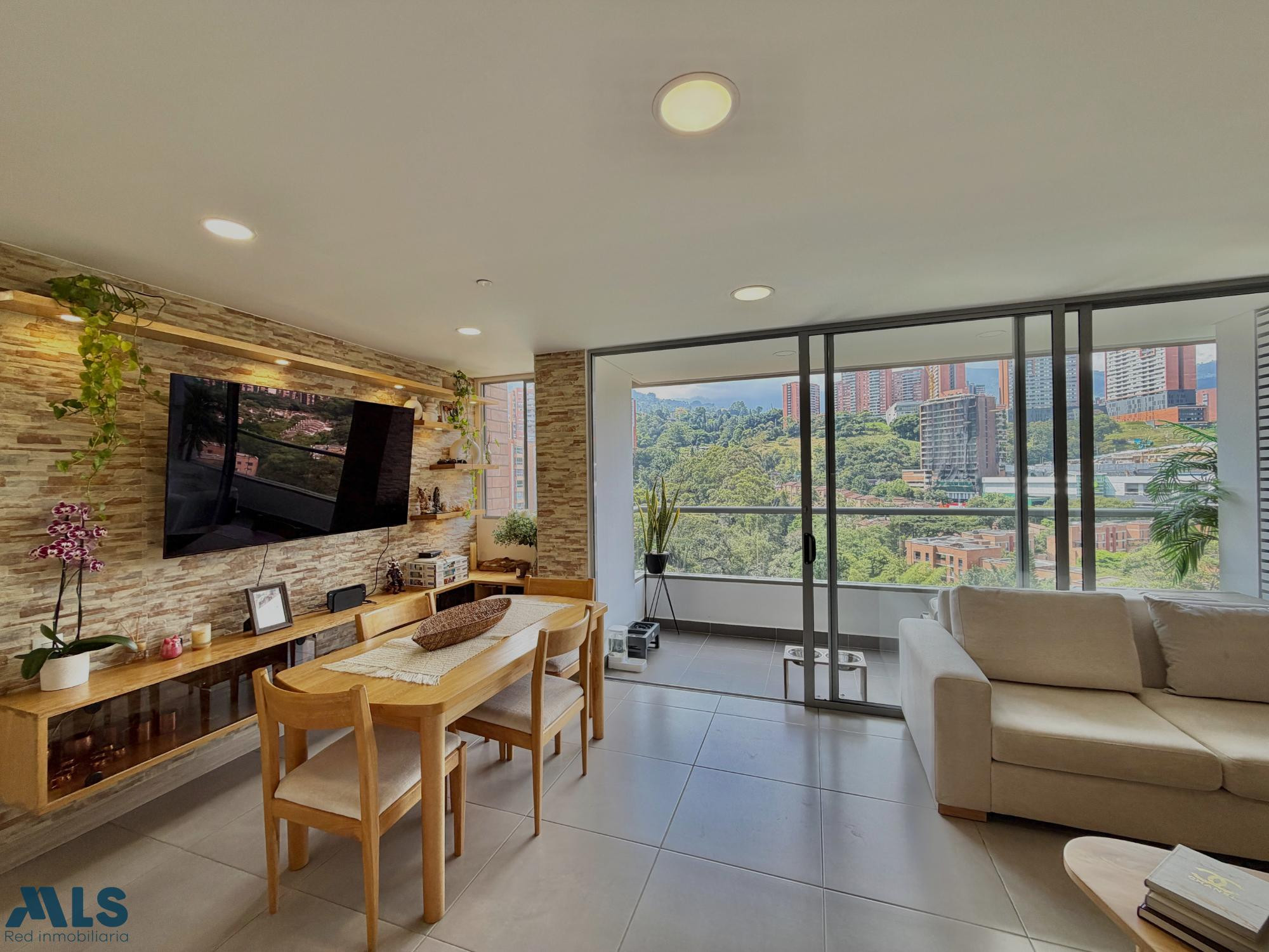 MODERNO APARTAMENTO EN VENTA EN LOMA DEL CHOCHO ENVIGADO envigado - el chocho