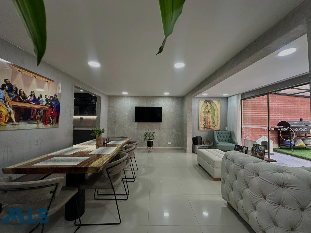 venta de casa remodelada en la loma de los mesa envigado - loma de los mesa