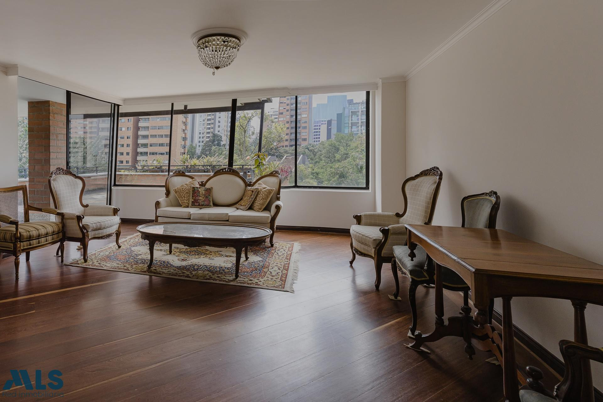 Acogedor y confortables espacios medellin - la tomatera