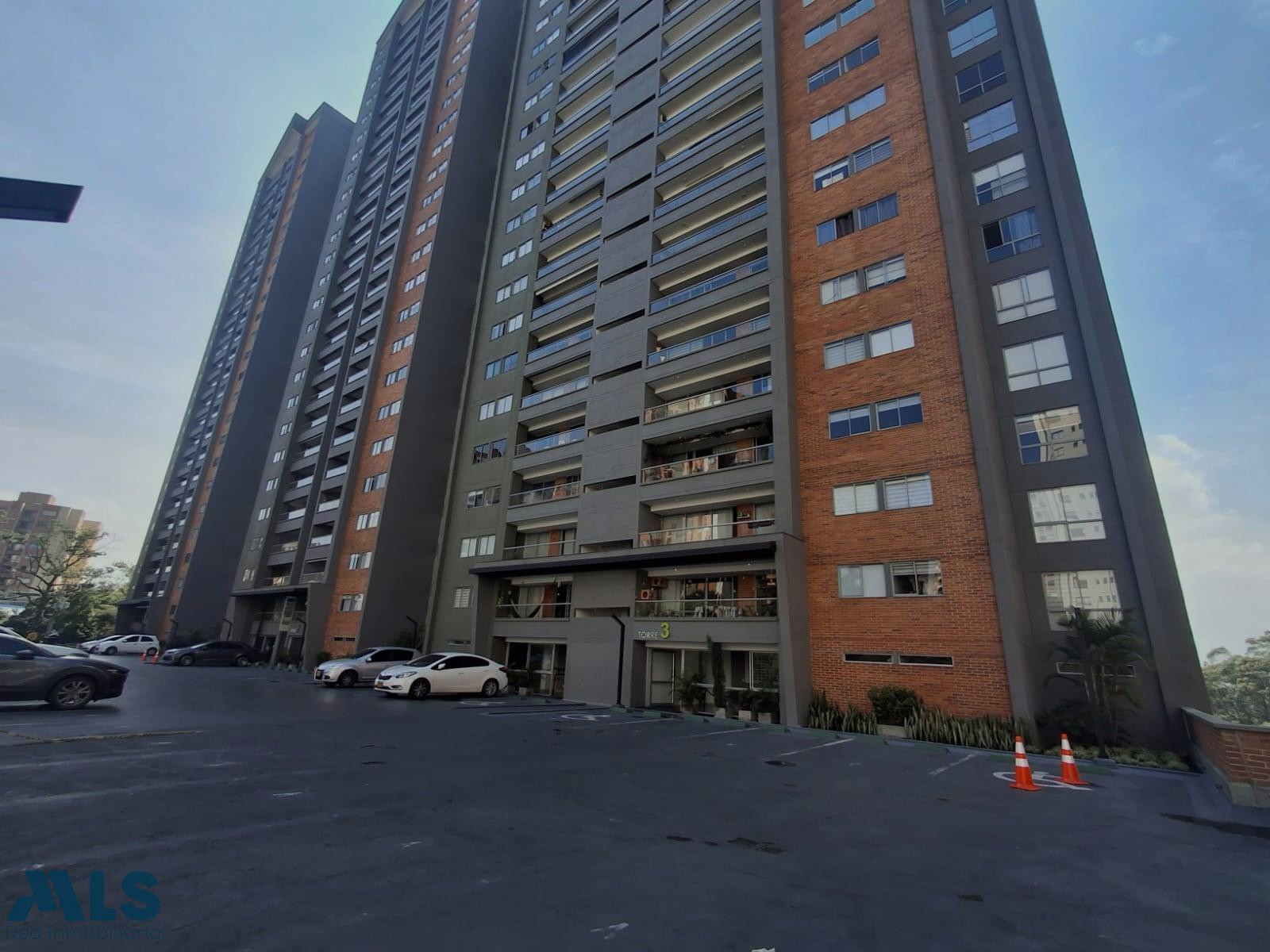 Super buen apartamento con una vista sin registro medellin - loma de los bernal