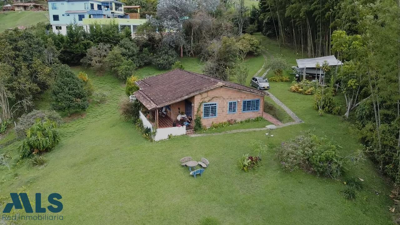 VENTA DE FINCA SECTOR HORIZONTES PEÑOL ANTIOQUIA. el-penol - horizontes