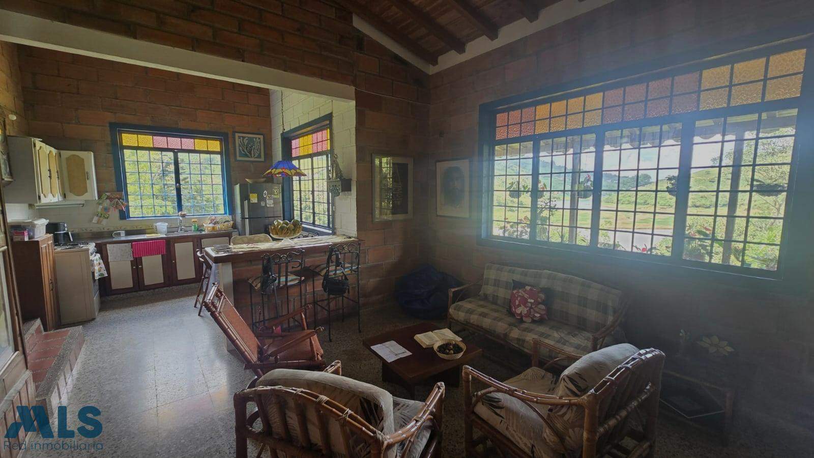 VENTA DE FINCA SECTOR HORIZONTES PEÑOL ANTIOQUIA. el-penol - horizontes