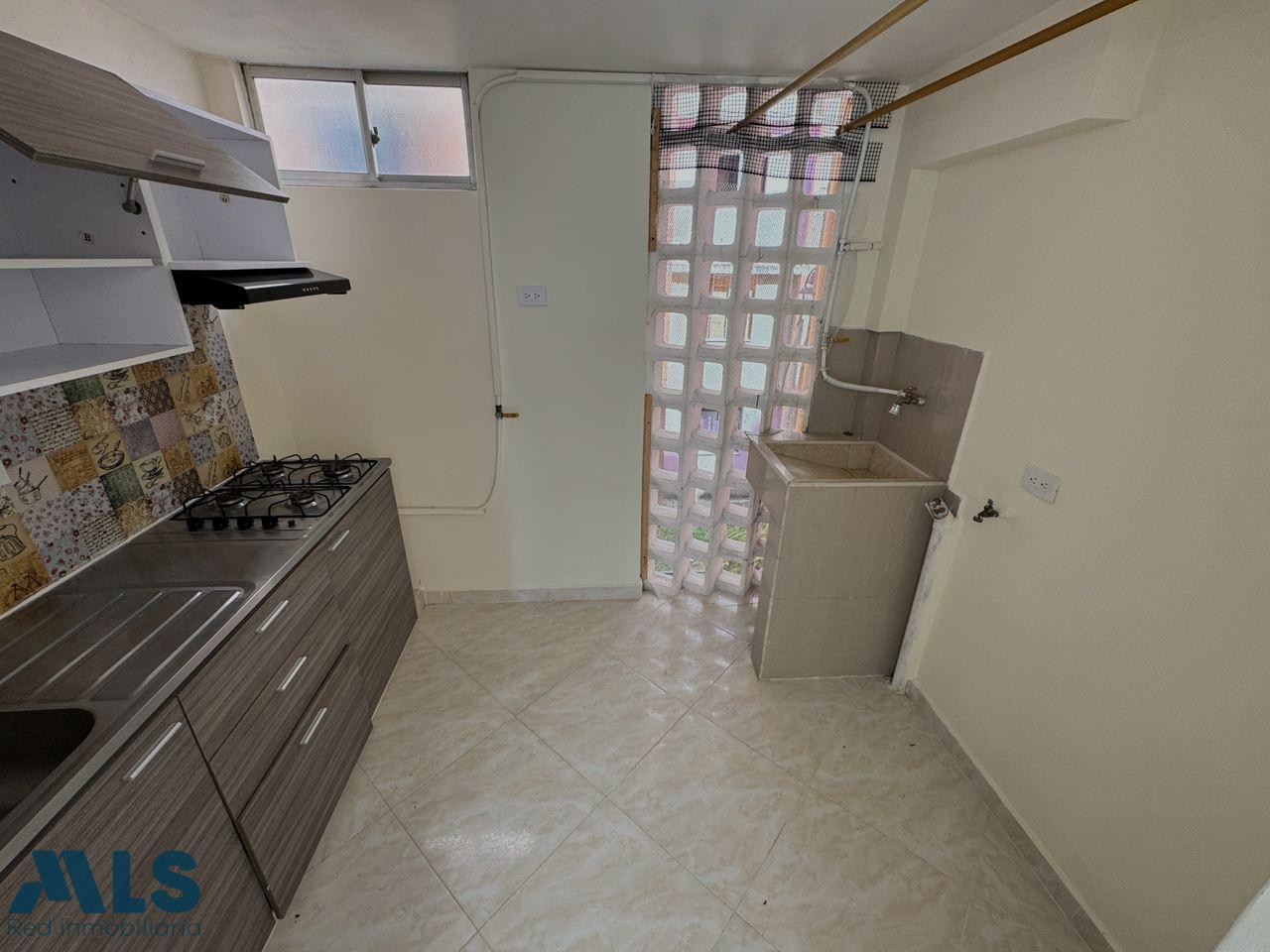 Apartamento con buenos acabados. sabaneta - v maria auxiliadora