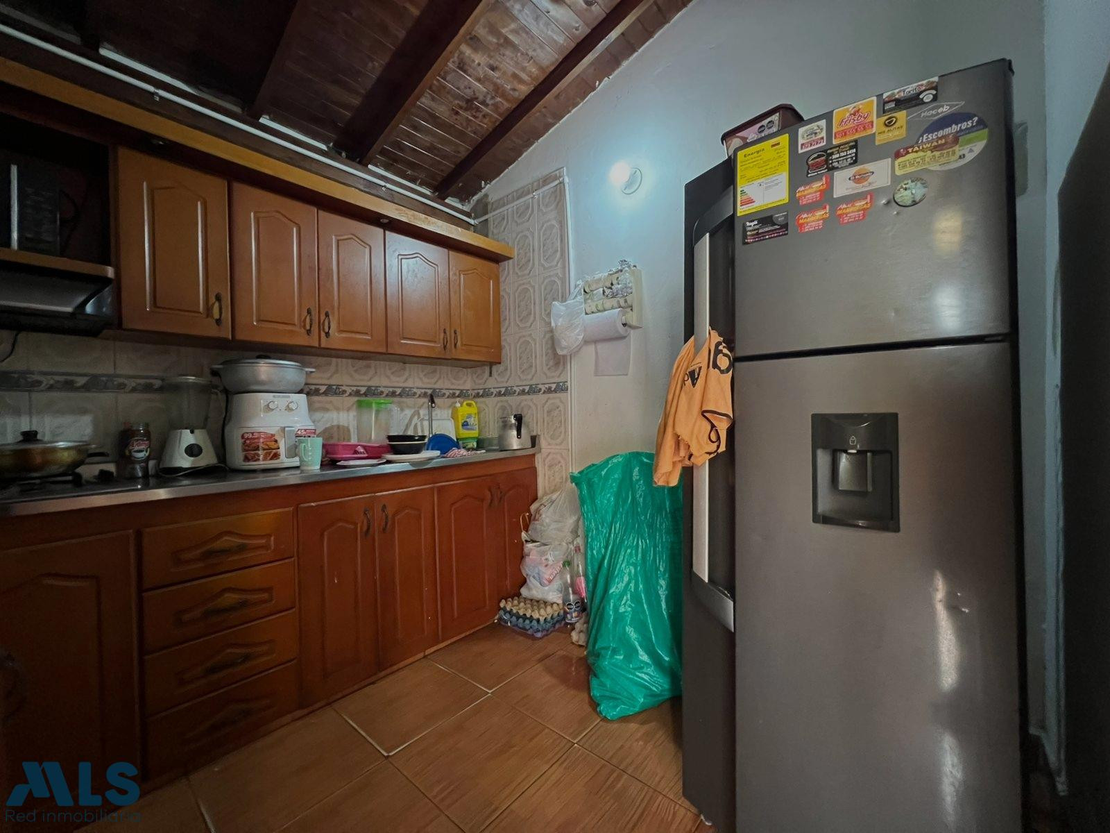 Casa Lote amplia e iluminada itagui - playa rica