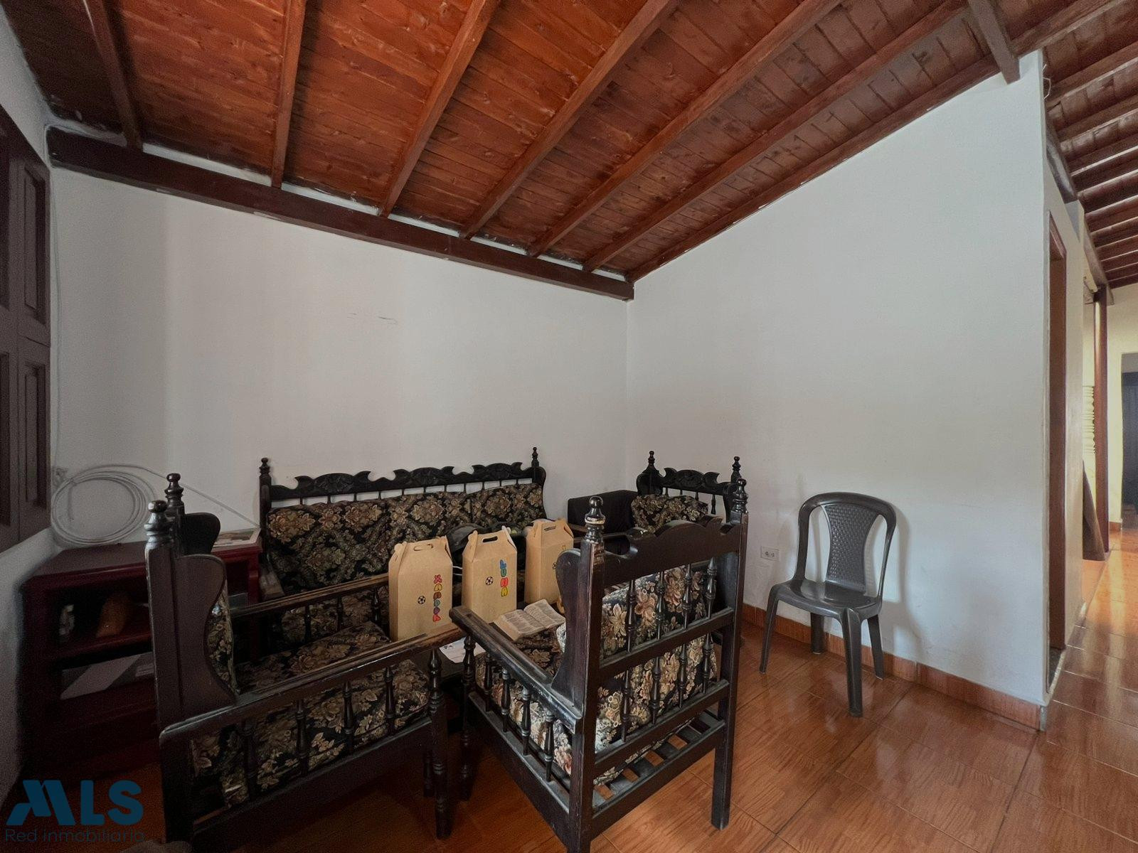 Casa Lote amplia e iluminada itagui - playa rica