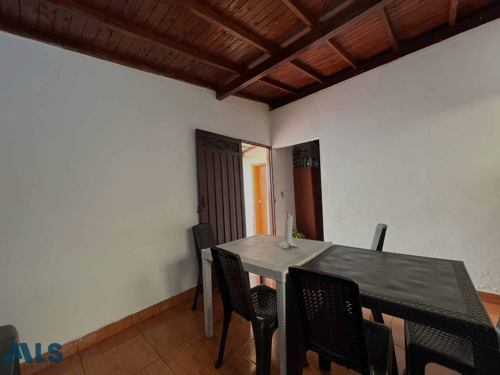 Casa Lote amplia e iluminada itagui - playa rica