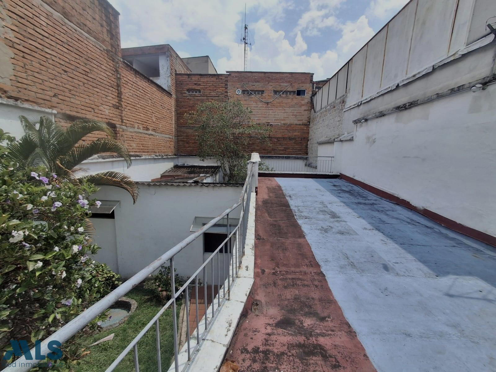 CASA PARA HACER MUY BUEN PROYECTO FAMILIAR medellin - san joaquin