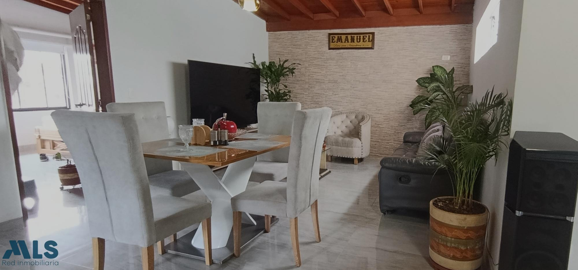 Amplio Apartamento medellin - laureles