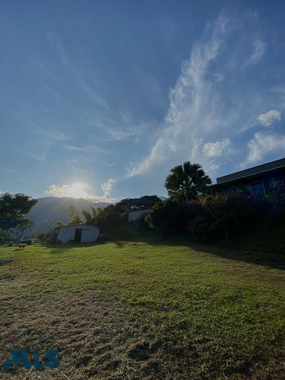 Excelente lote plano con muy buena ubicación santa-fe-de-antioquia - v el paso real