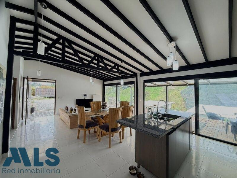 Casa Lote en venta ubicada en Rionegro sector Cristo Rey rionegro - v ojo de agua