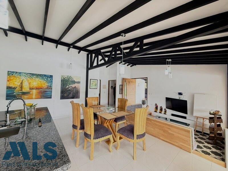 Casa Lote en venta ubicada en Rionegro sector Cristo Rey rionegro - v ojo de agua