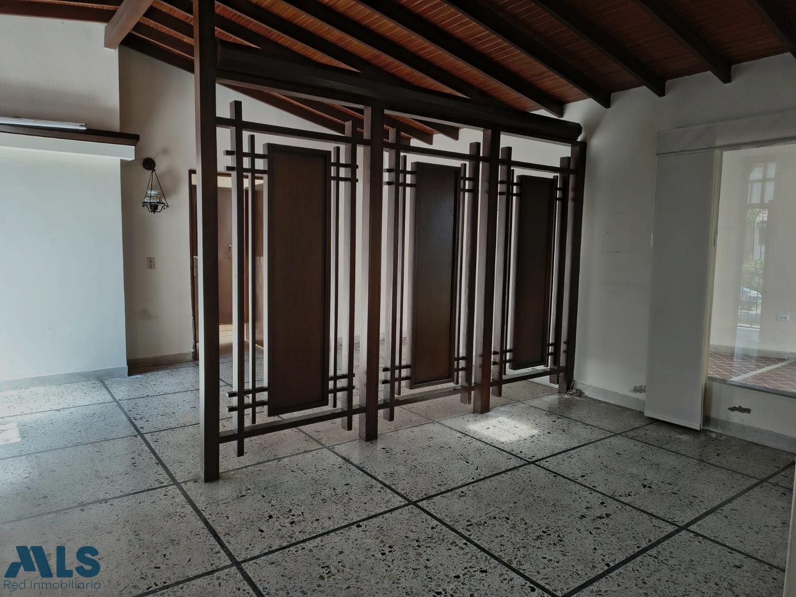 CASA EN VENTA EN LAURELES, SECTOR LAS ACACIAS medellin - las acacias