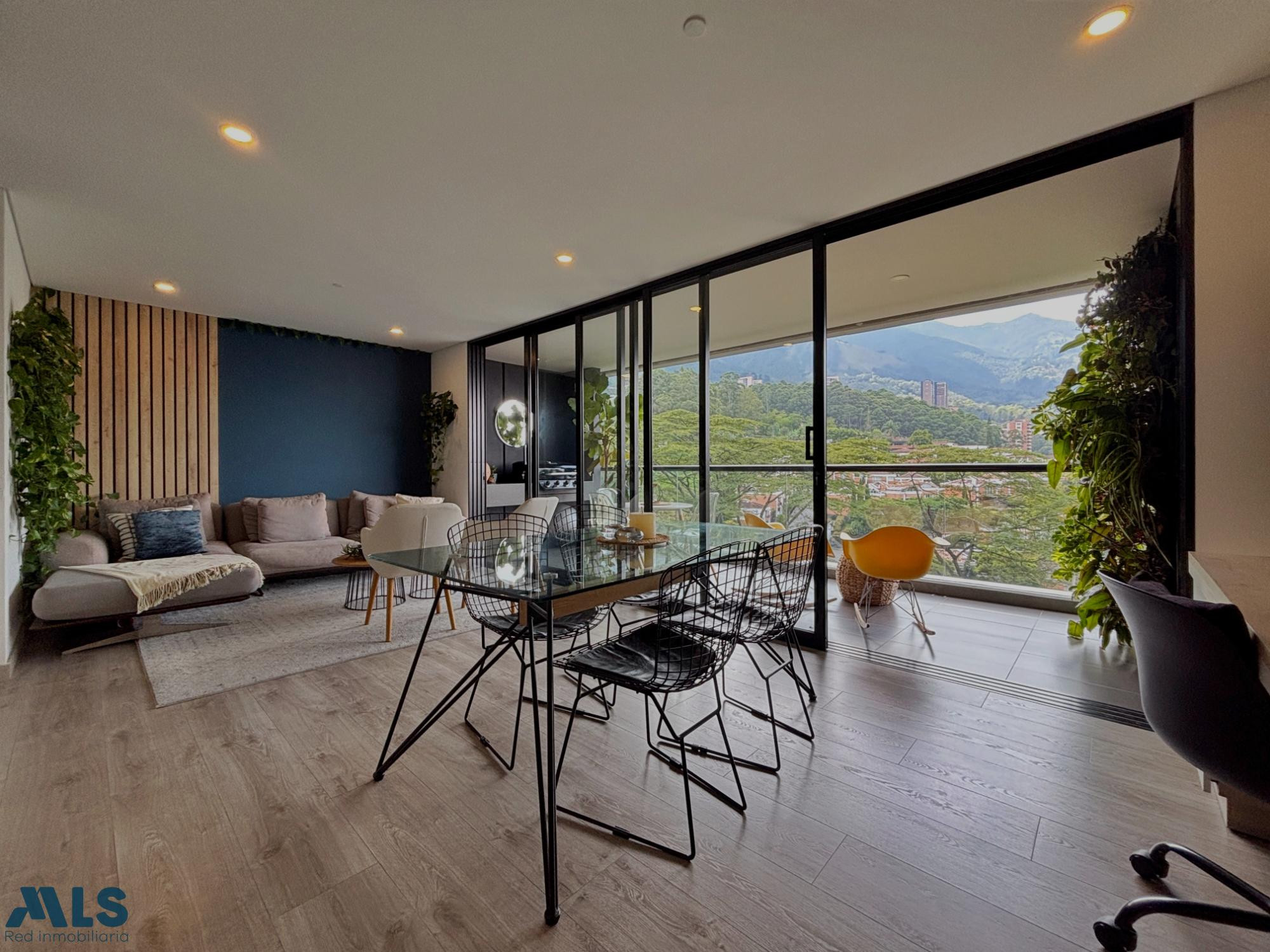 HERMOSA VISTA Y UBICACIÓN PRIVILEGIADA medellin - altos del poblado