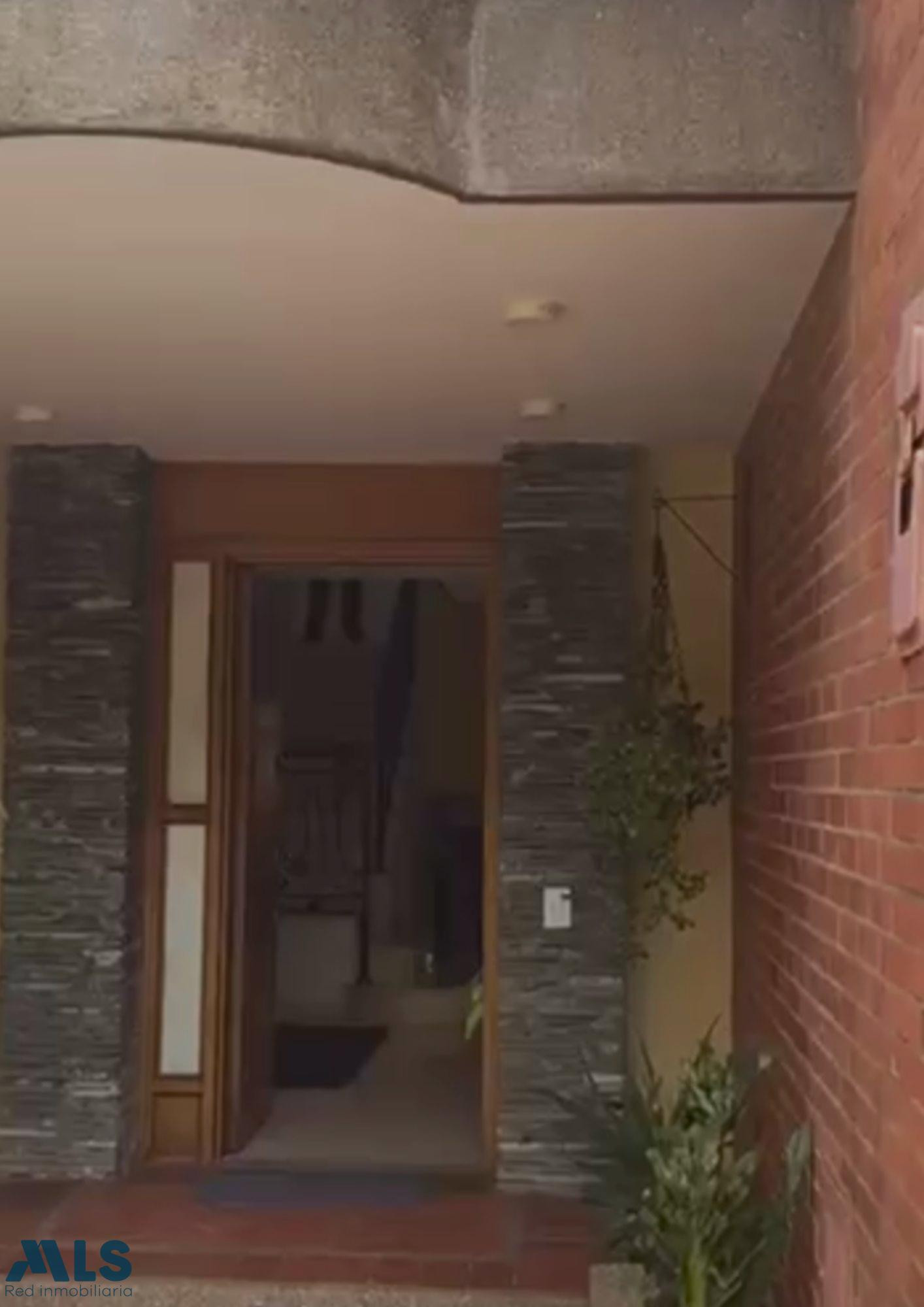 EXCELENTE CASA PARA LA VENTA! En Unidad cerrada, Unidad Villas del Country medellin - las palmas