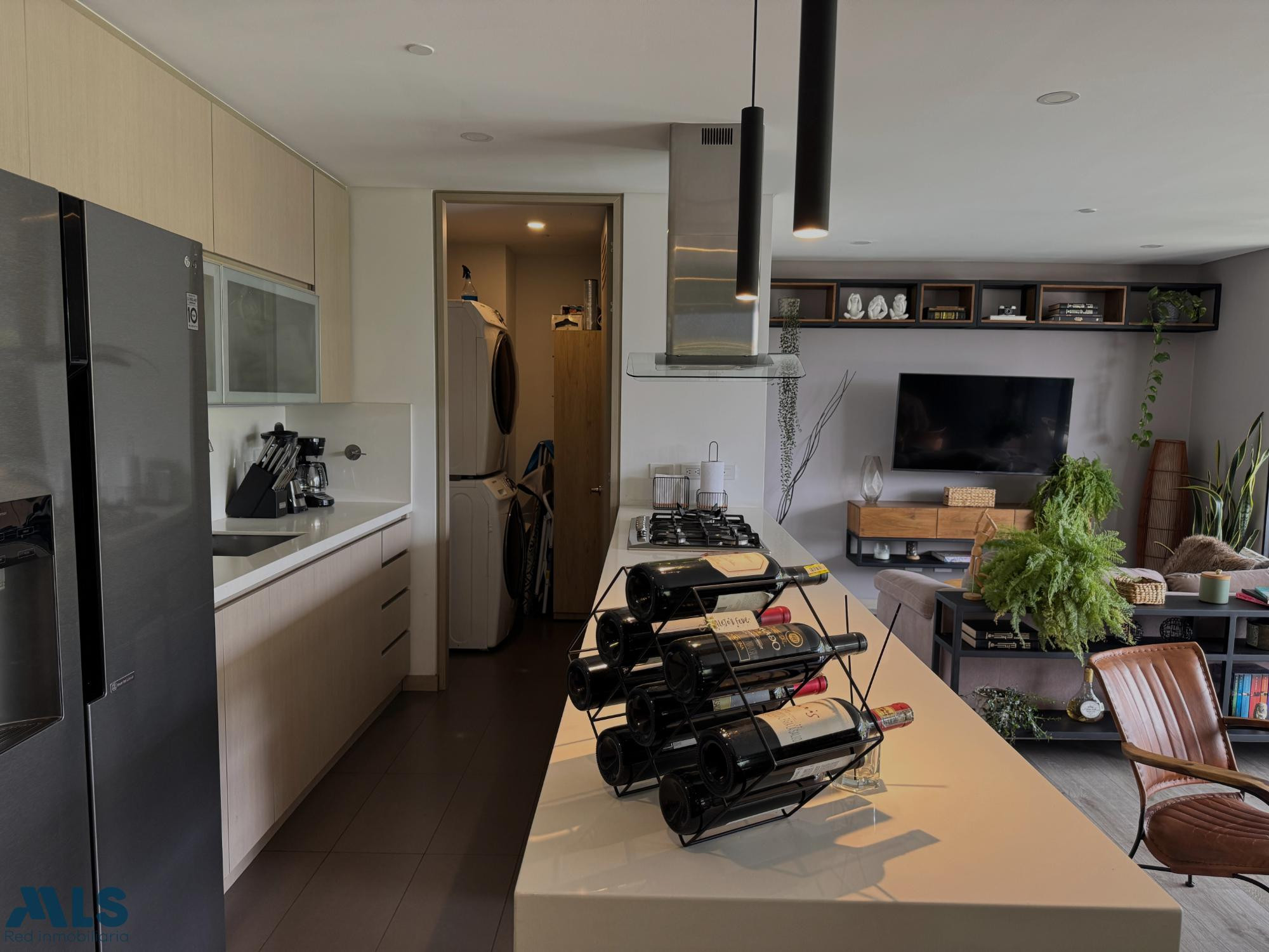 Espectacular vista verde y ciudad garantizada medellin - altos del poblado