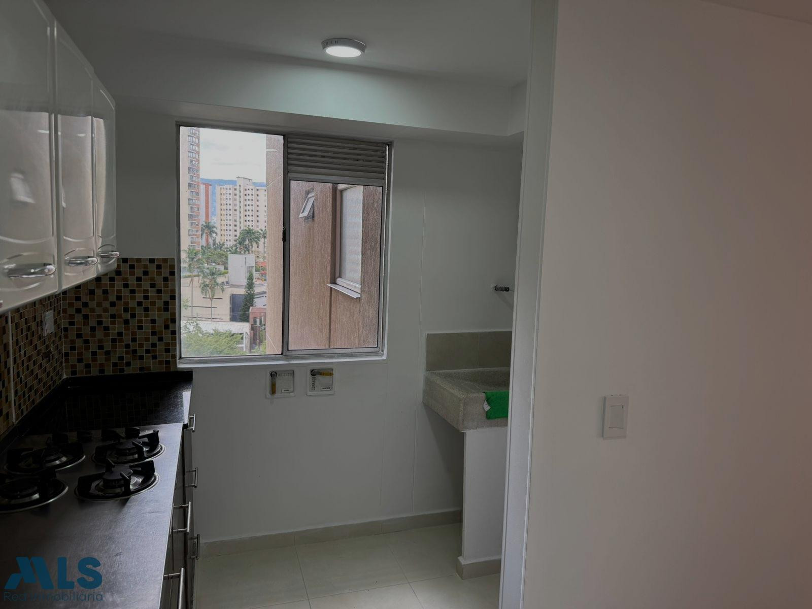 Amplio, bien ubicado y con una vista que enamora en los Bernal. medellin - loma de los bernal