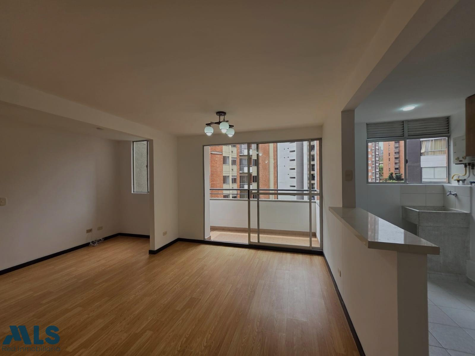 Ubicado estragicament dentro del sector medellin - la pilarica