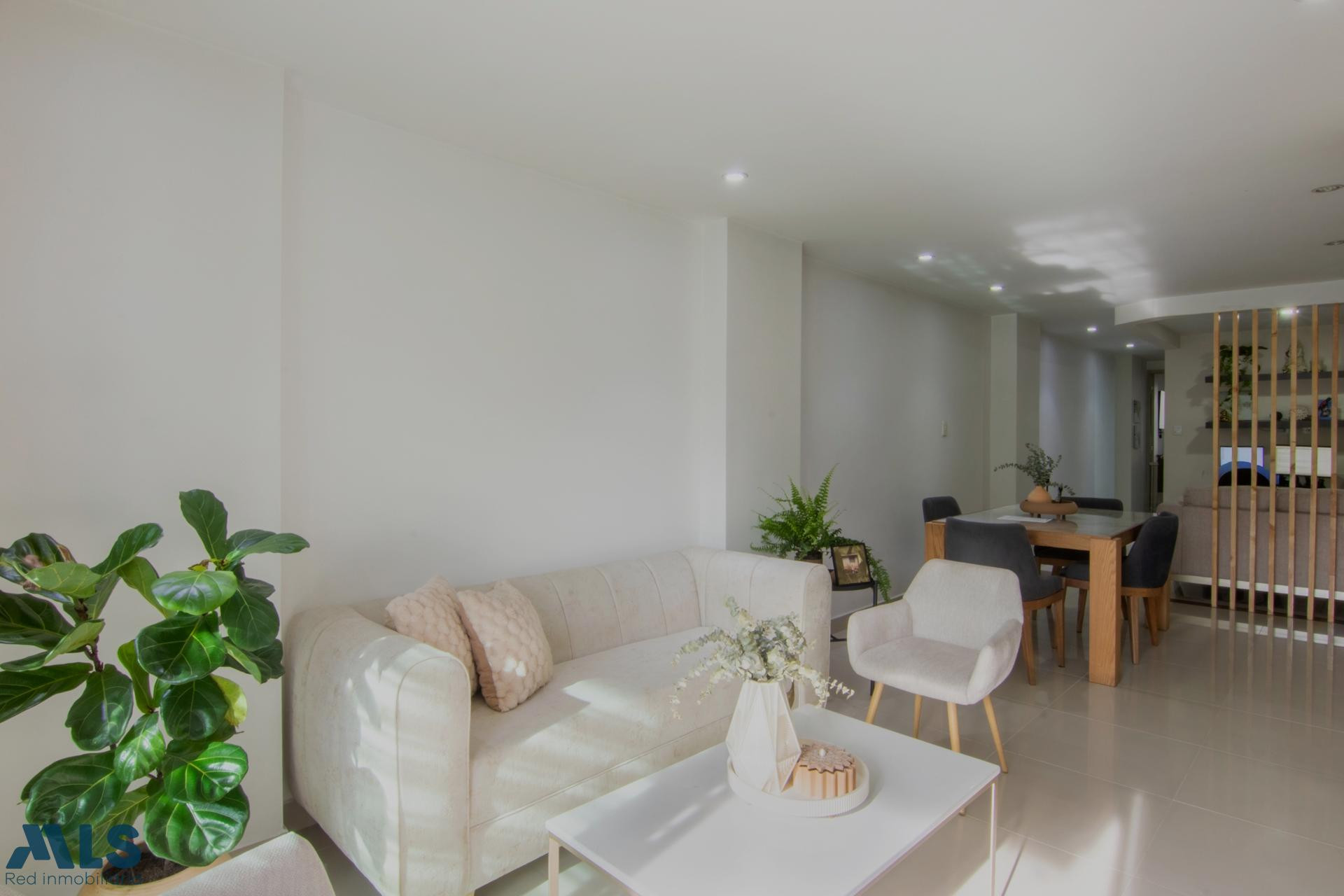 Apartamento parcialmente remodelado en sector del Estadio medellin - estadio