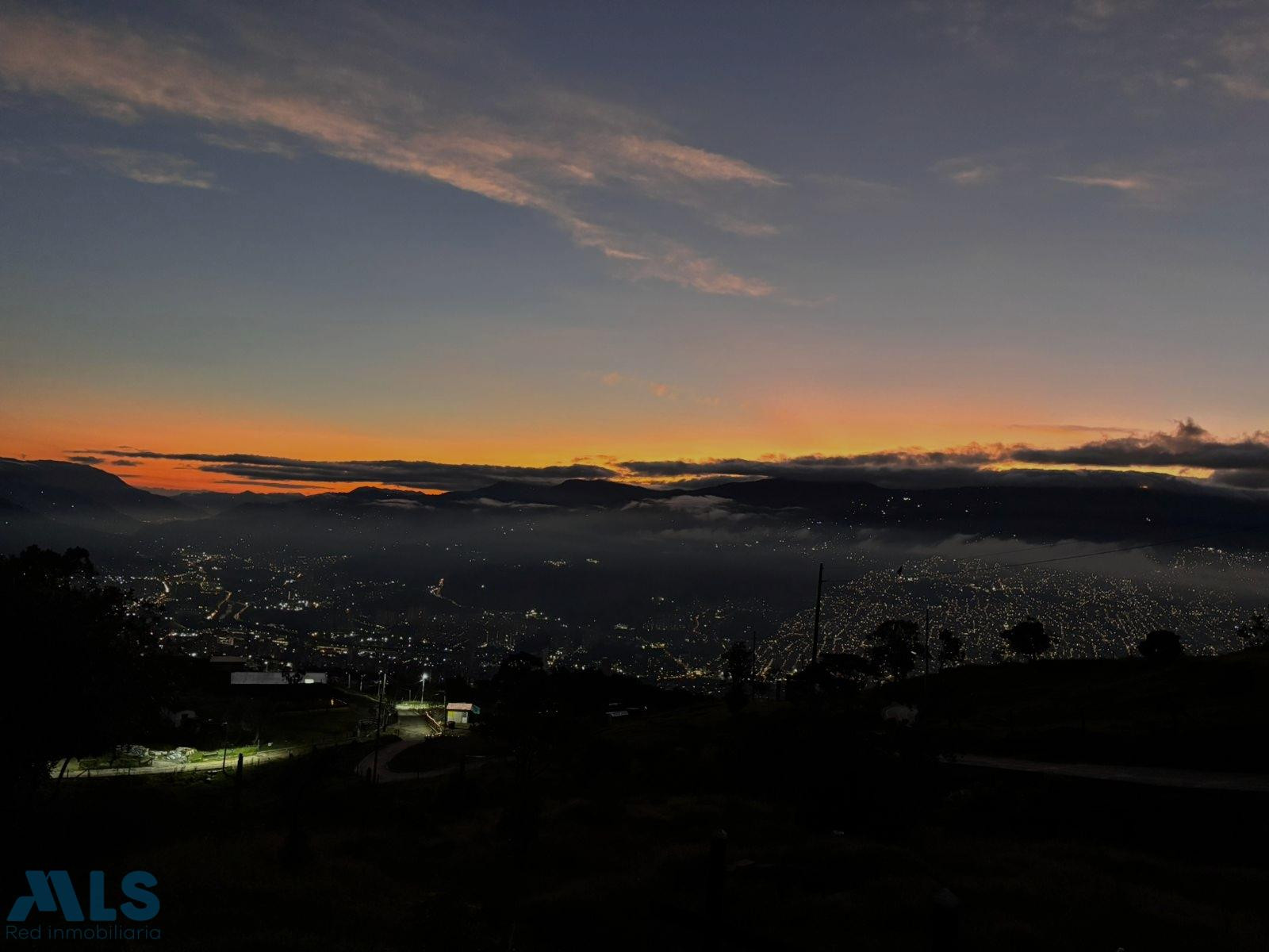 Lote en San Felix #48 medellin - pajarito