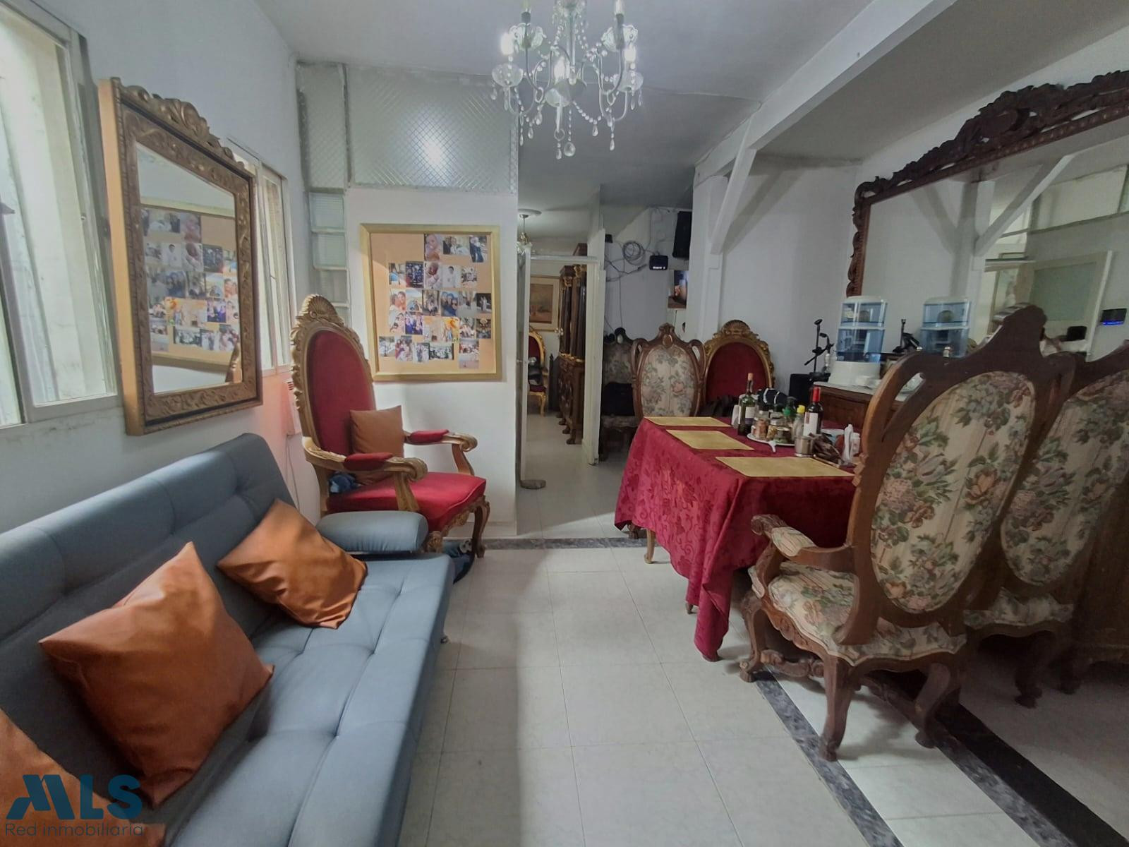 Super buen apartamento para remodelar medellin - laureles