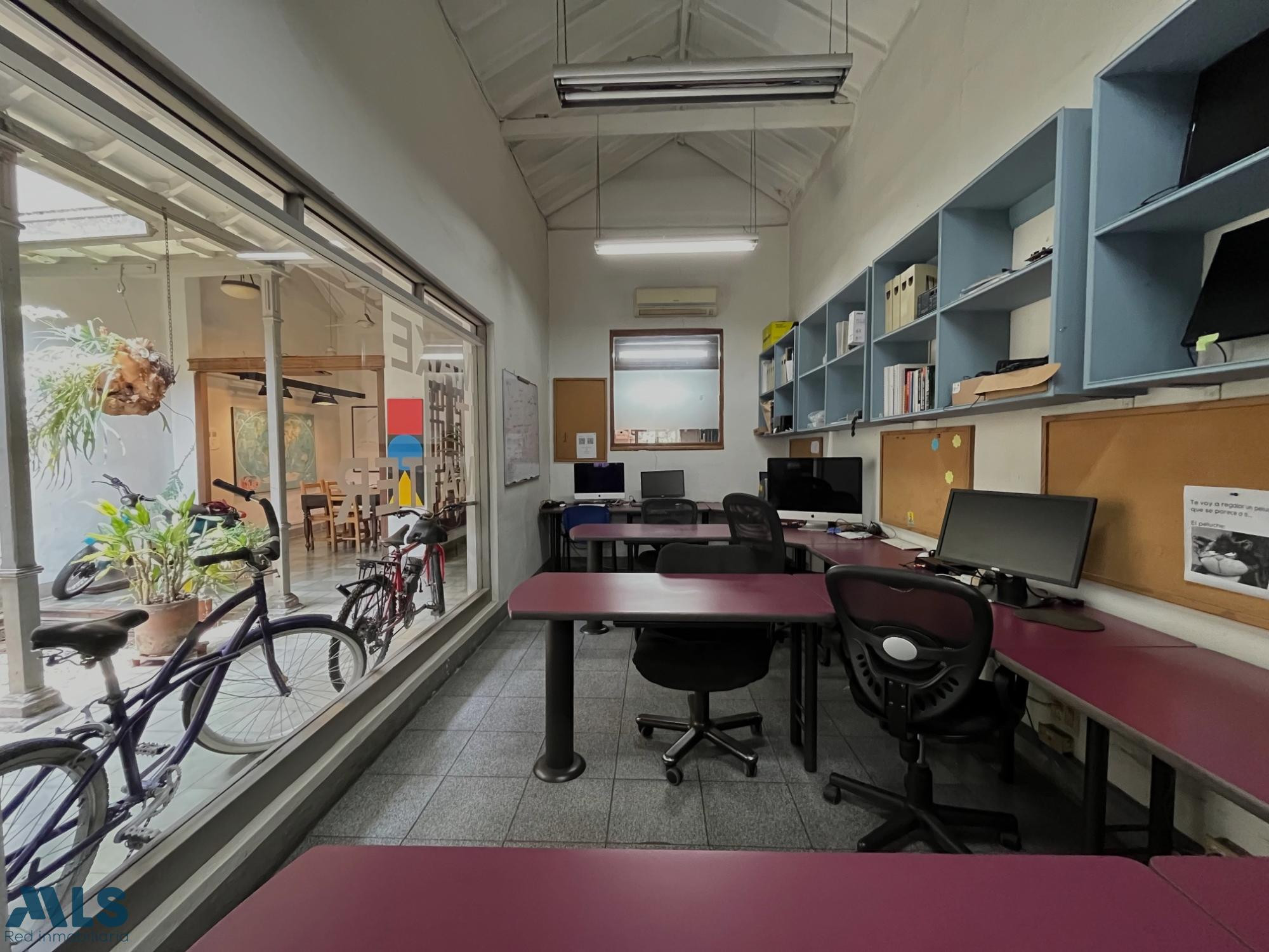 Casa independiente para oficina o local medellin - el poblado