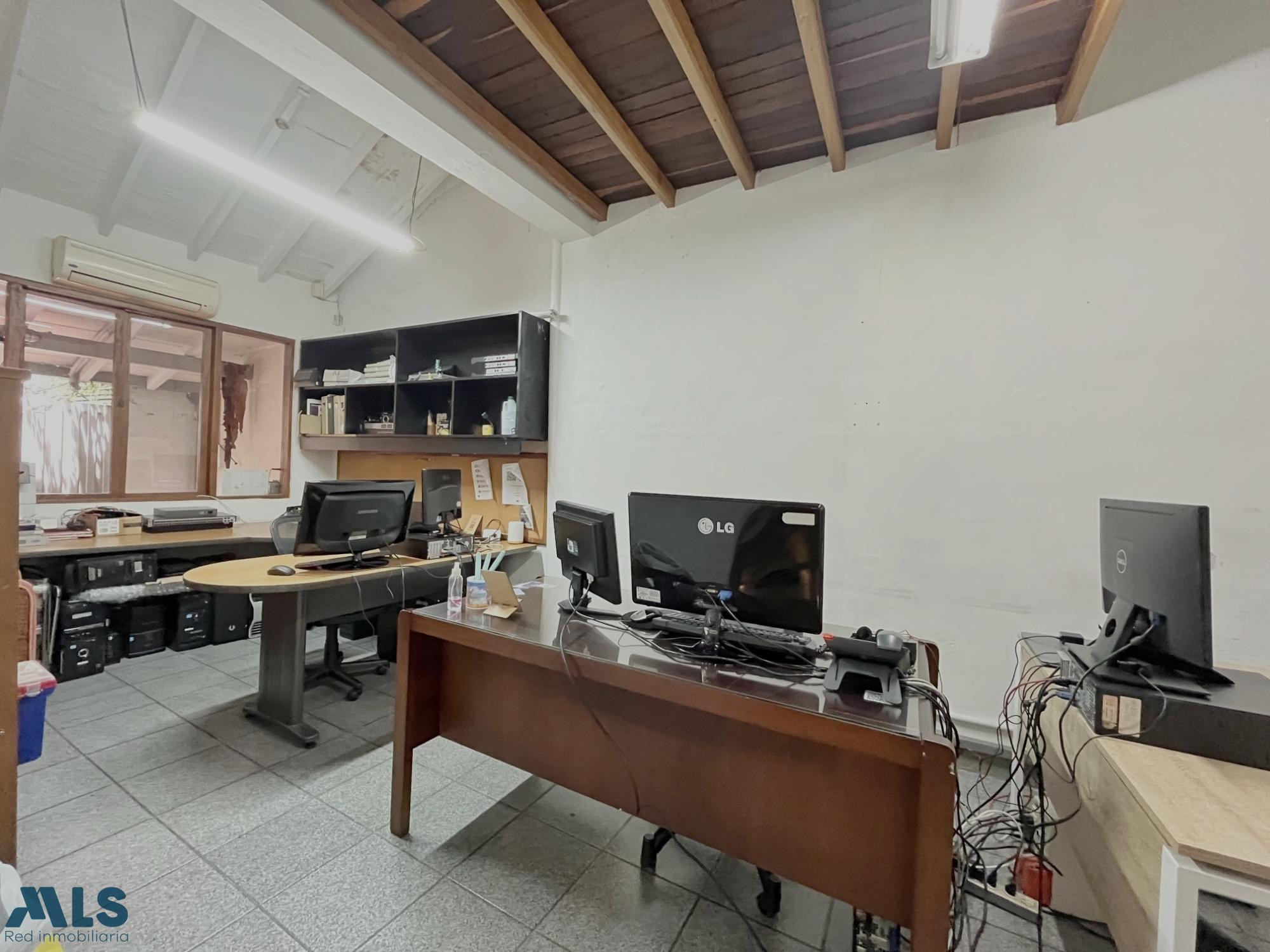 Casa independiente para oficina o local medellin - el poblado