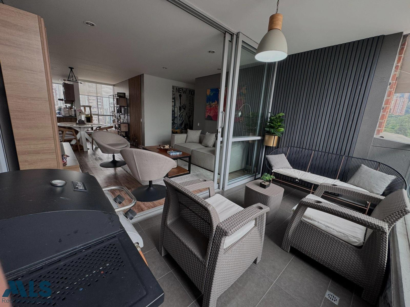 Apartamento en el poblado piso alto con hermosa vista a la ciudad medellin - santa maria de los angeles