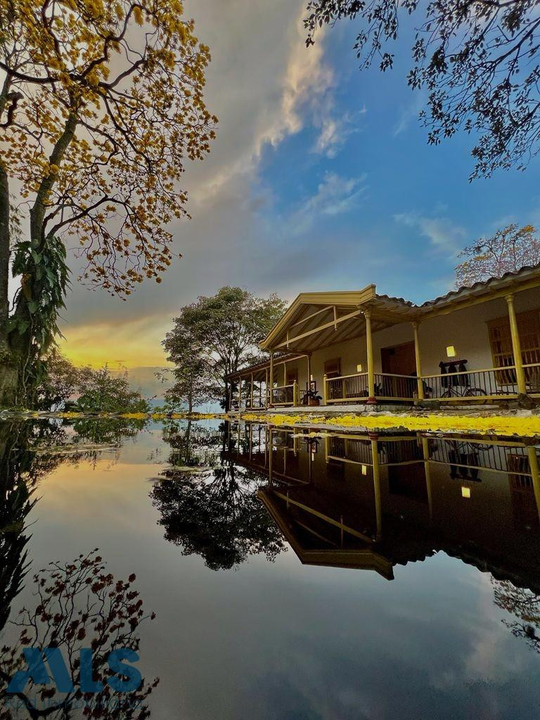 Una joya de 200 años donde la historia, la naturaleza y el alma se encuentran. medellin - el tesoro