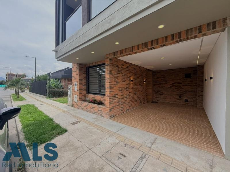 Casa en venta ubicada en La Ceja sector Del Valles la-ceja - urbano la ceja