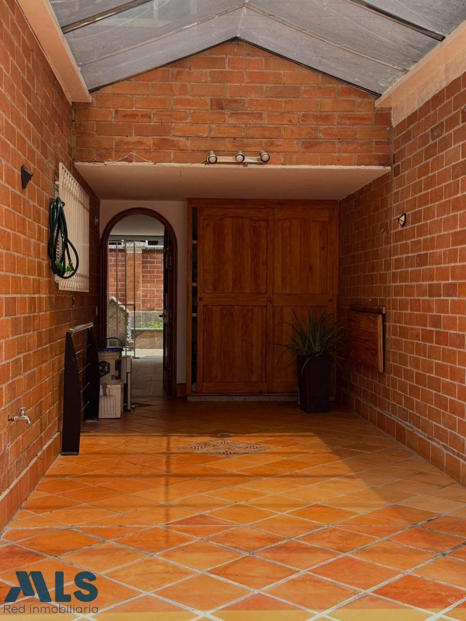 Hermosa Casa en Exclusivo Sector de la Mota medellin - la mota