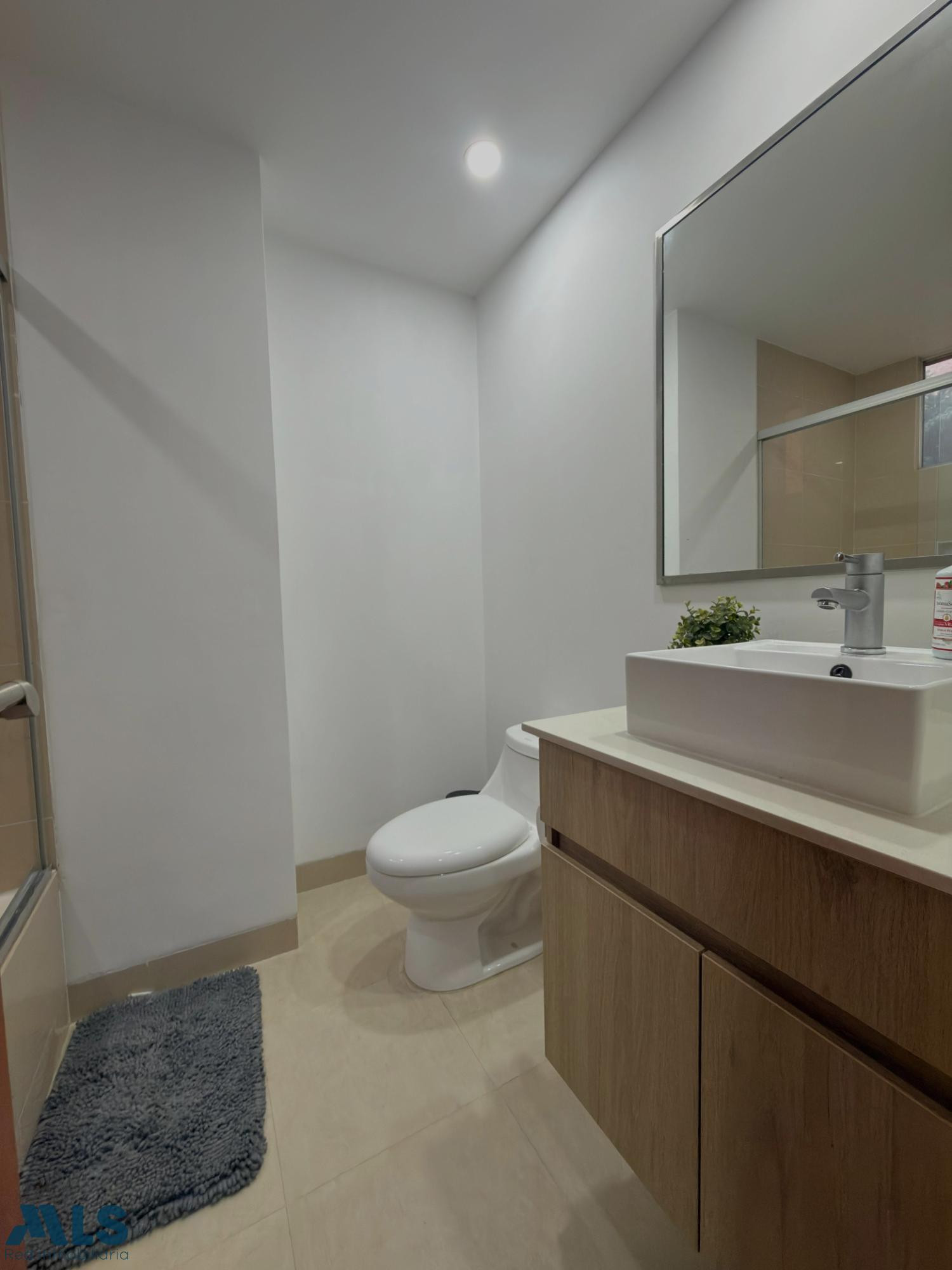 Duolex vista remodelado amplio terraza medellin - el tesoro