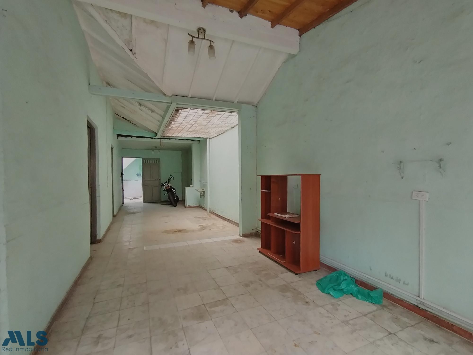 VENTA DE CASA LOTE EN BELLO BARRIO CENTRAL bello - centro