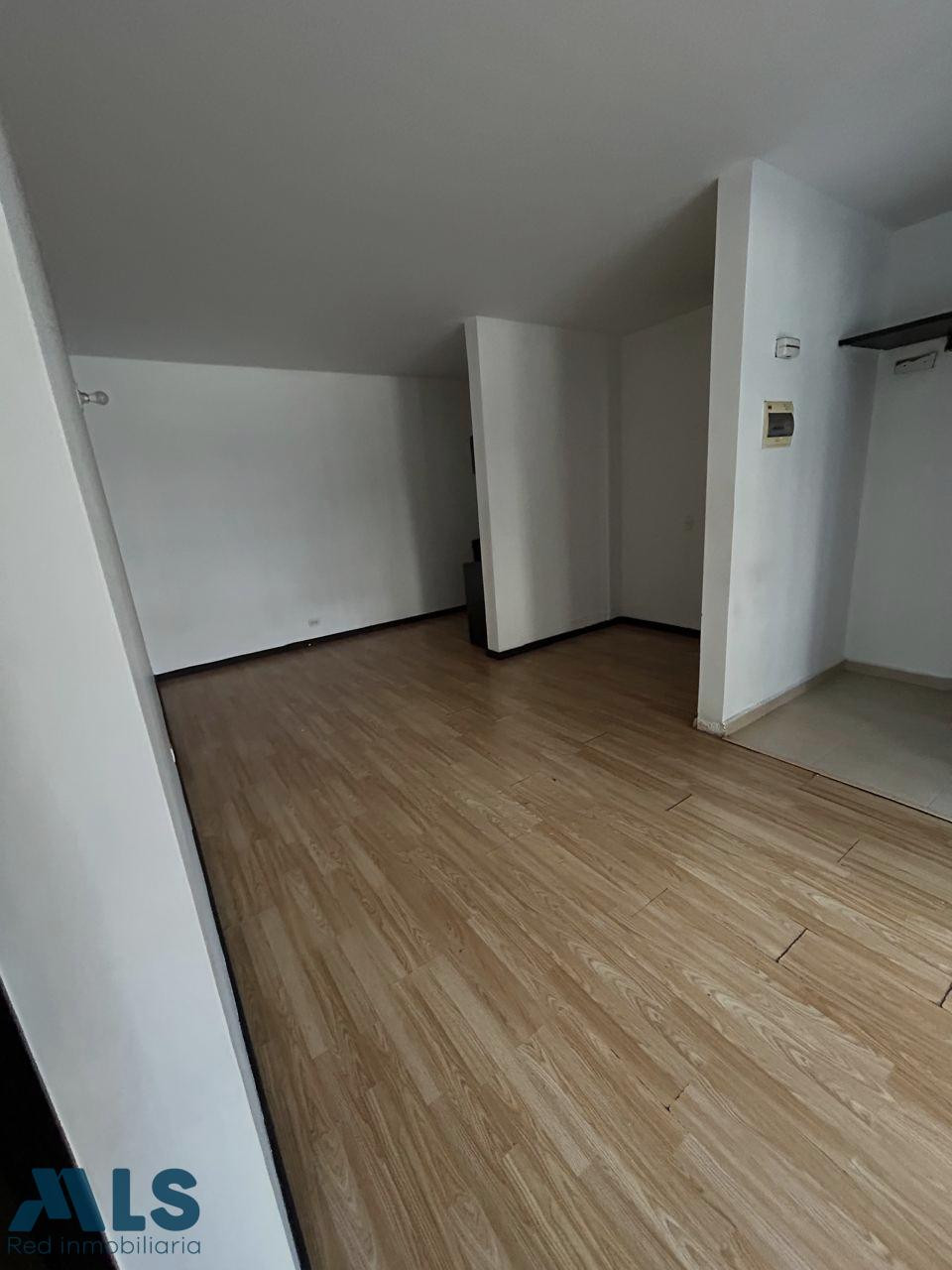 Exclusivo apto en los colores medellin - los colores