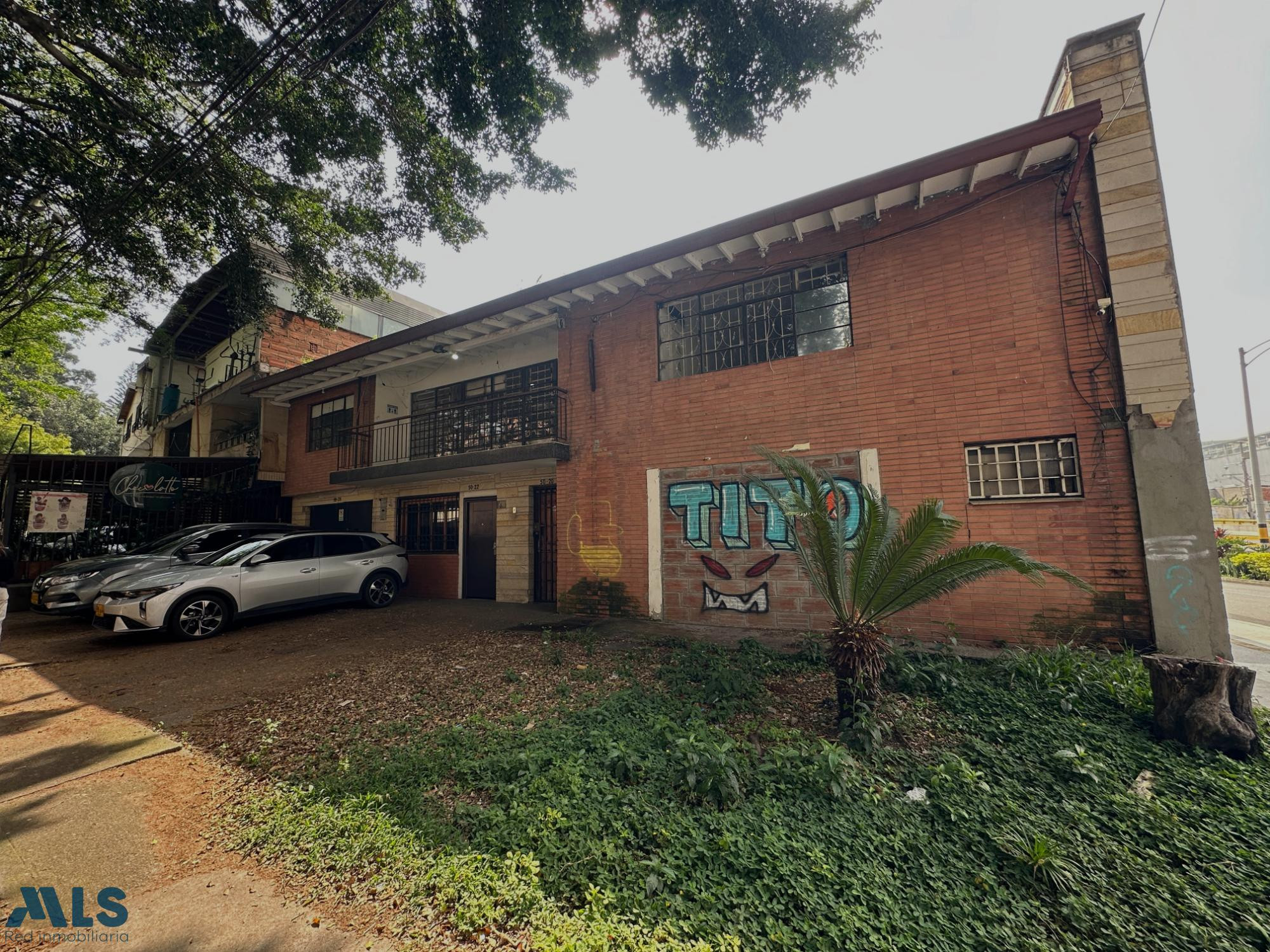 Casa-lote con excelente ubicación, Calazans: 80 con Colombia medellin - calasanz