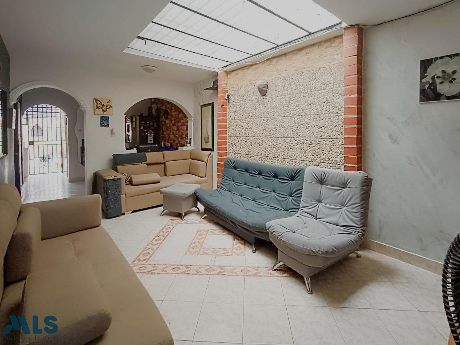 APARTAMENTO AMPLIO PRIMER PISO EN CAMPO VALDES medellin - campo valdes n 1