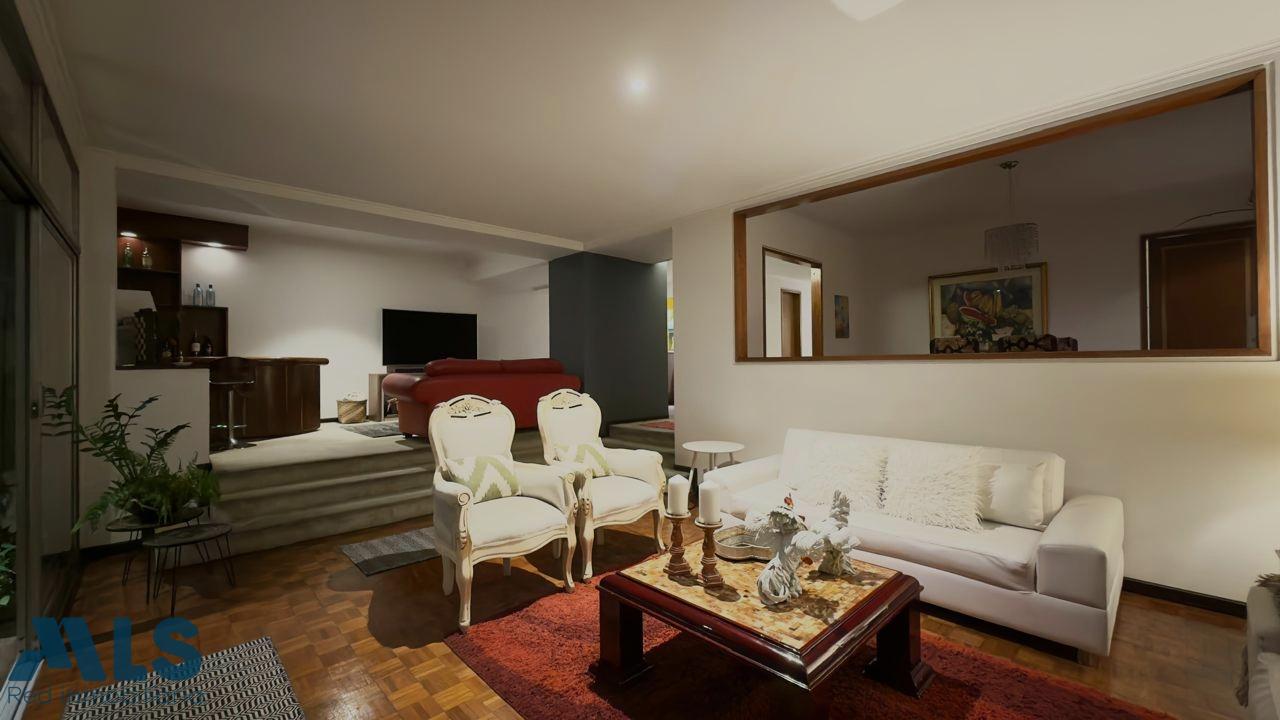 Apartamento de Amplios Espacios en Venta medellin - la candelaria