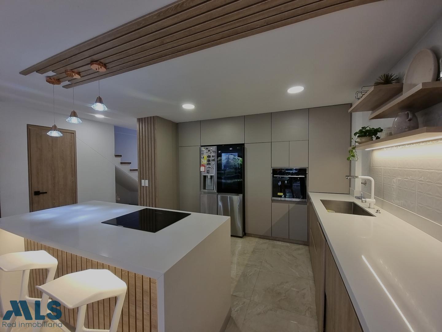 Una casa perfecta por ubicación, espacios, acabados y tranquilidad envigado - la sebastiana