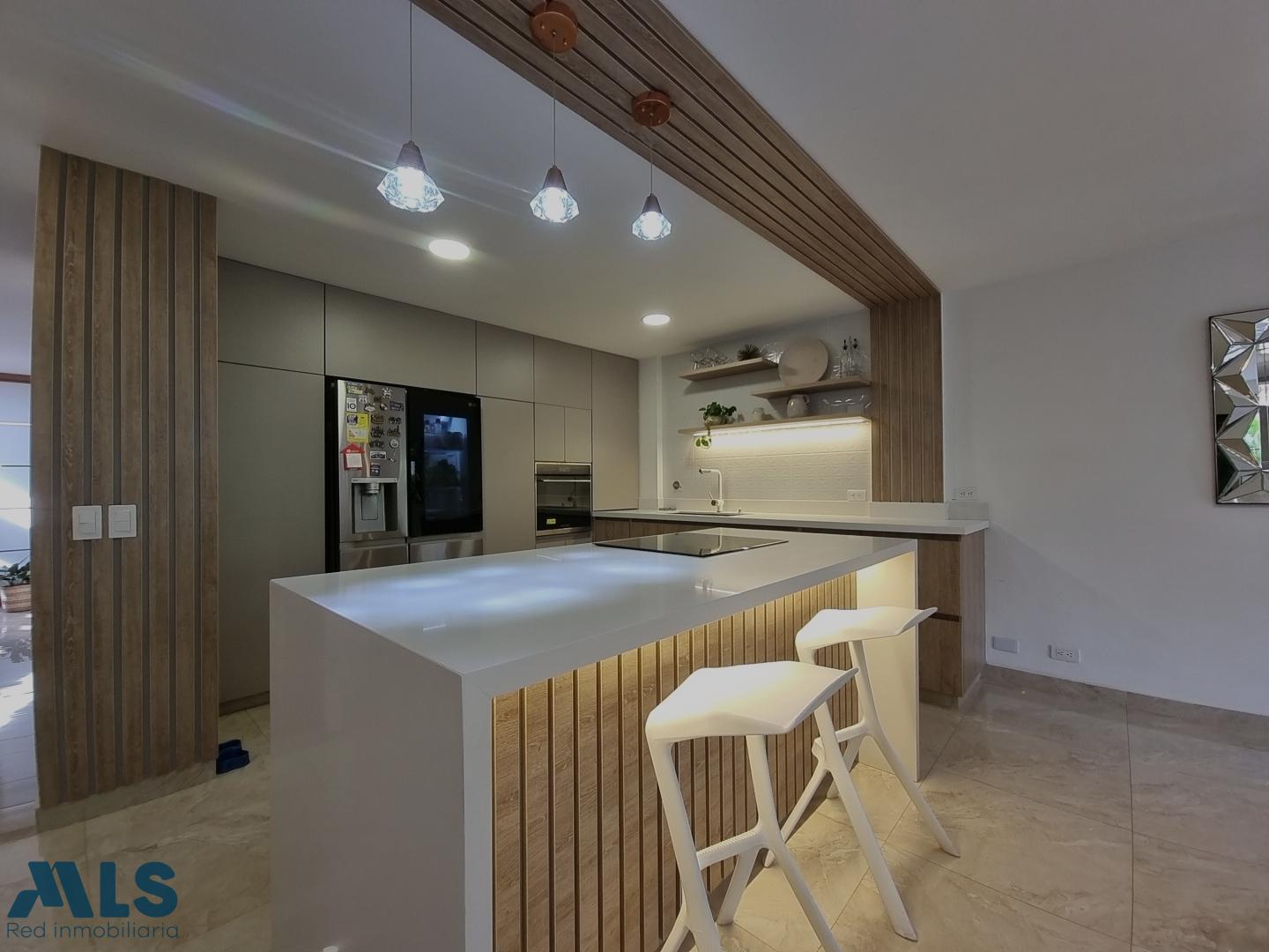 Una casa perfecta por ubicación, espacios, acabados y tranquilidad envigado - la sebastiana