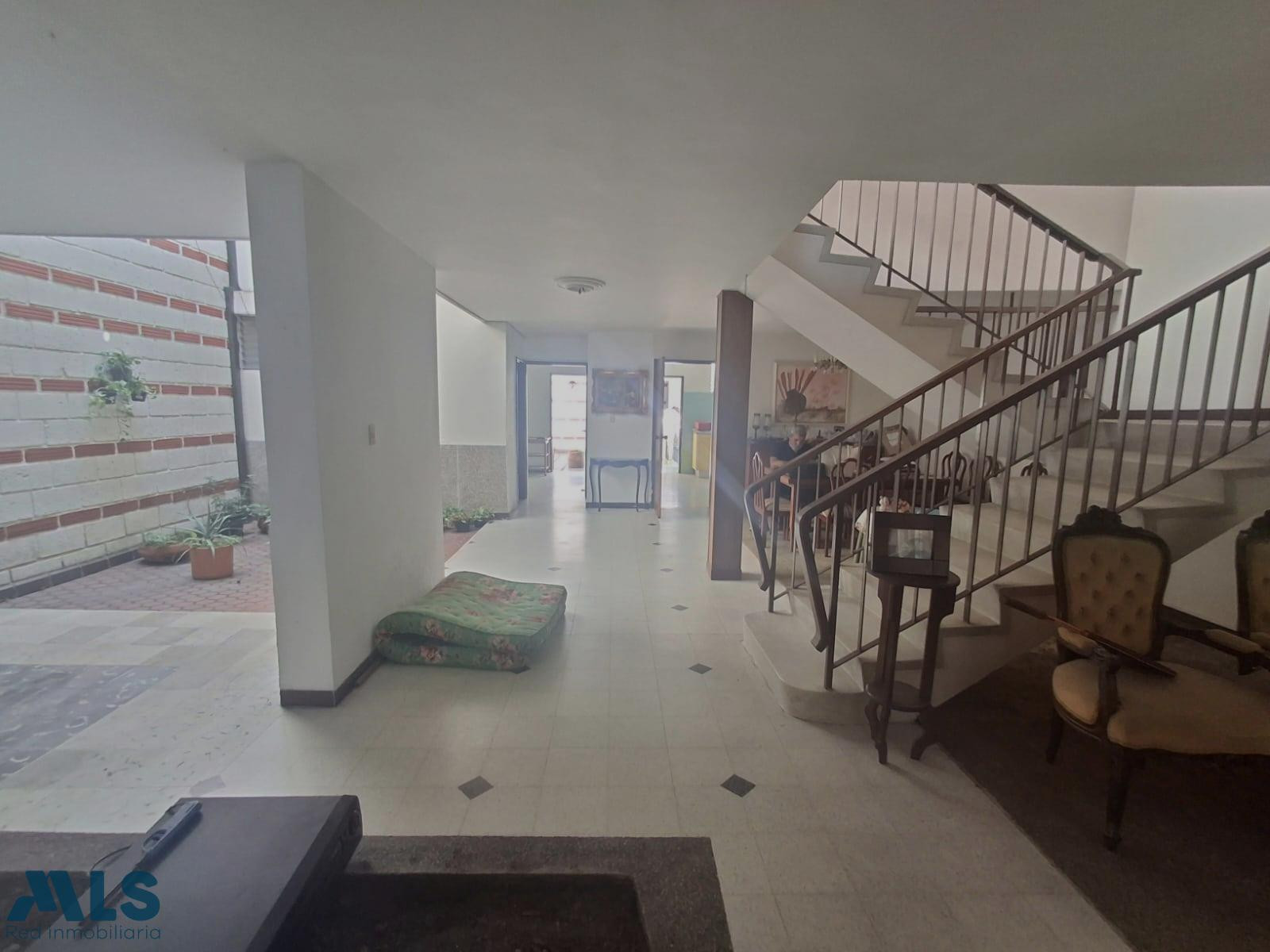 Casa lote media mixtura medellin - simon bolivar