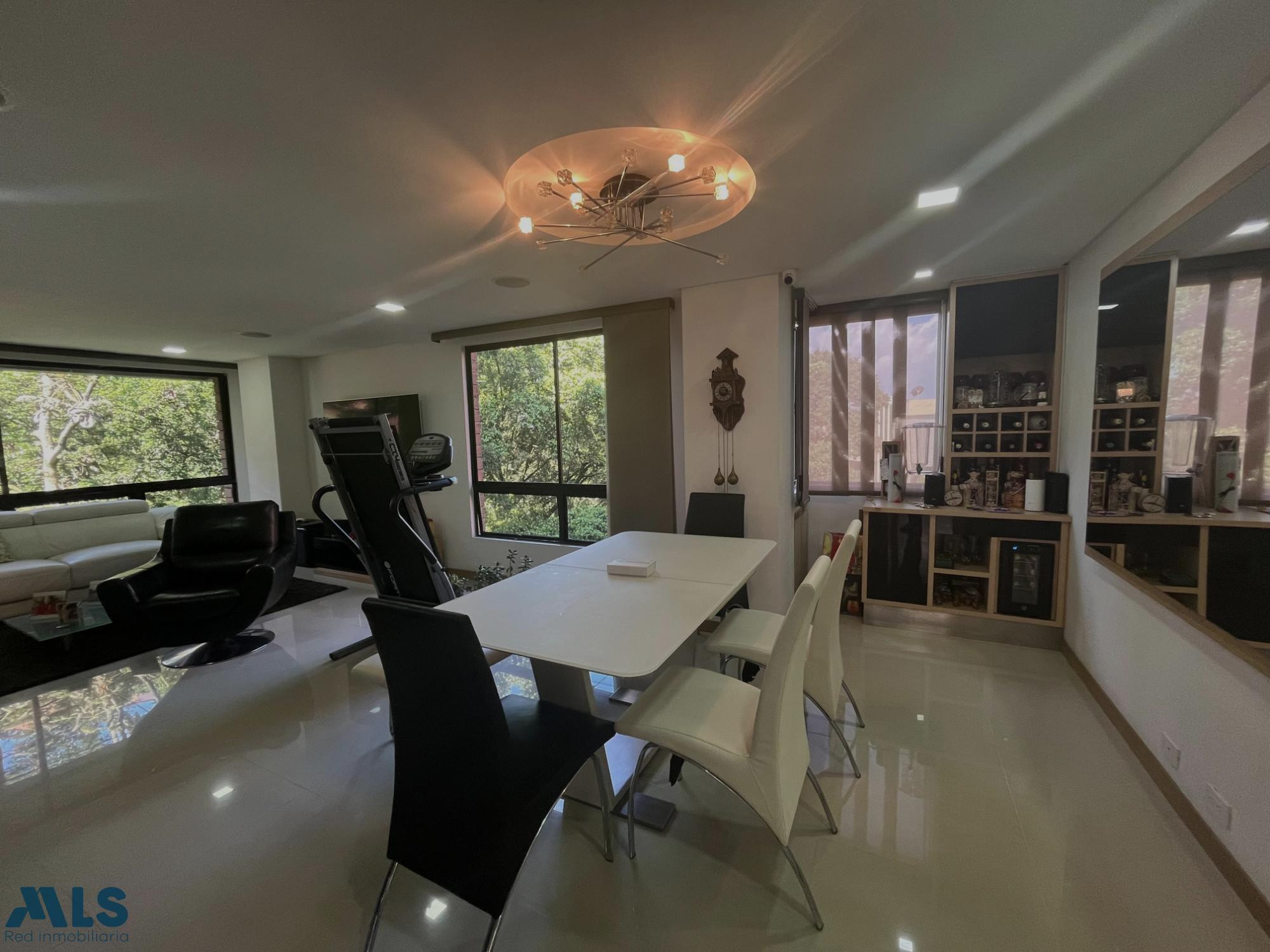 Apartamento con excelente ubicación medellin - la concha
