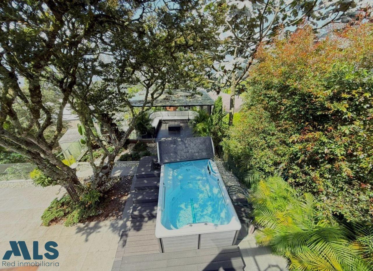 Exclusiva casa en vía las palmas medellin - el poblado