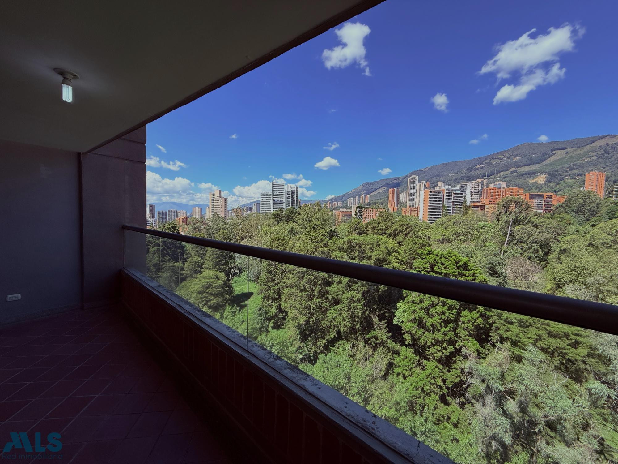 VENTA DE APARTAMENTO DÚPLEX EN TRANSVERSAL INTERMEDIA – MEDELLÍN/ENVIGADO medellin - san lucas
