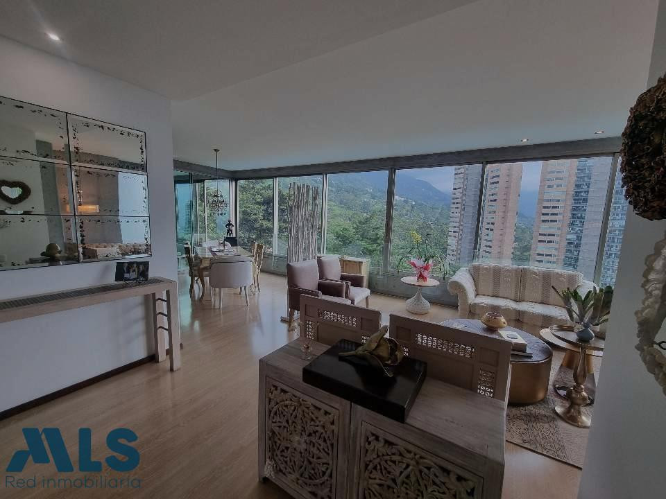 Espectacular apartamento en la zona más exclusiva del Poblado medellin - los balsos no 1