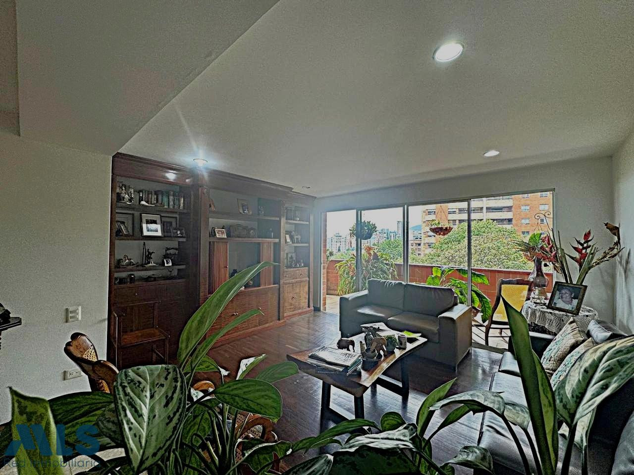 APARTAMENTO CLASICO 3 ALCOBAS CON TERRAZA medellin - los balsos no 2