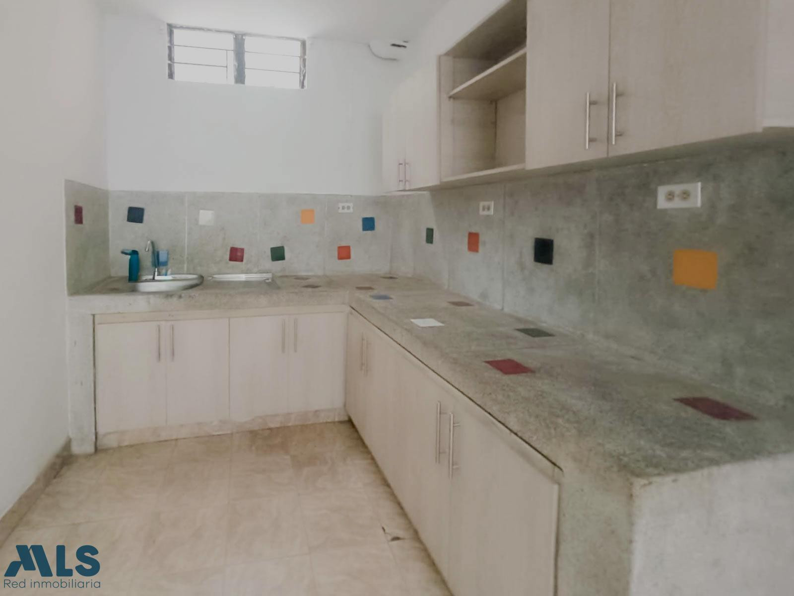 tercer piso con terraza en aranjuez medellin - aranjuez