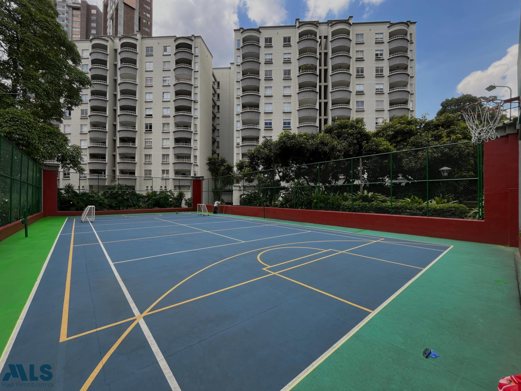 Unidad completa, apartamento para reformar medellin - la florida