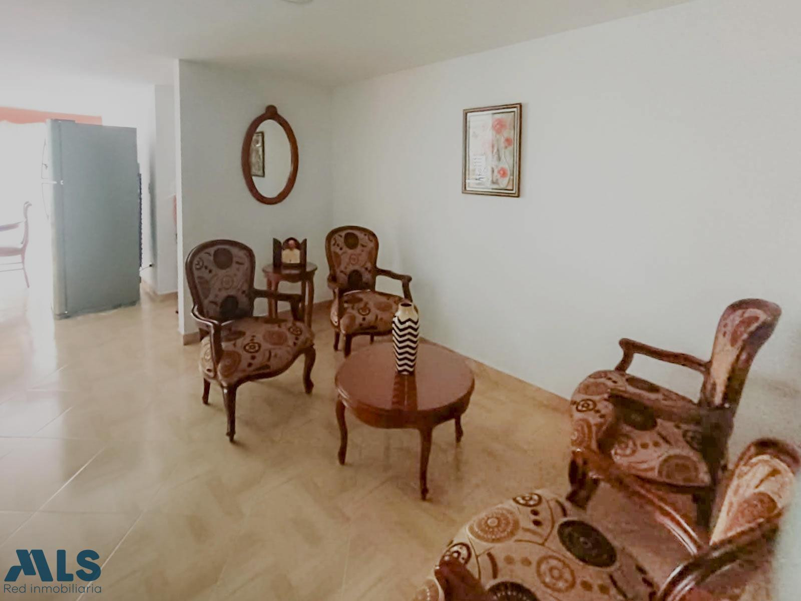 APARTAMENTO SEGUNDO PISO CO PARQUEADERO medellin - la america
