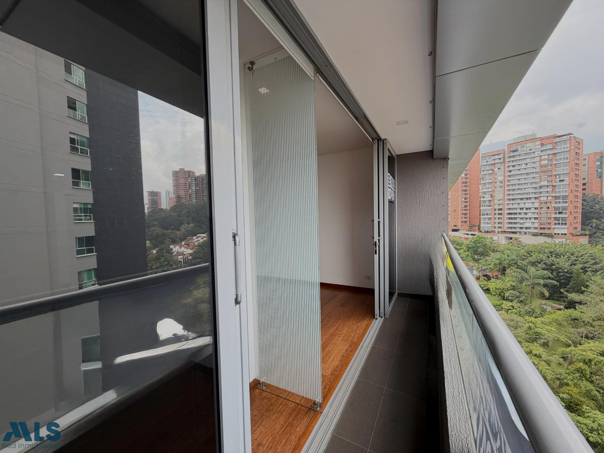 VENTA APARTAESTUDIO EN EL TESORO | INVERSIÓN Y UBICACIÓN medellin - el tesoro