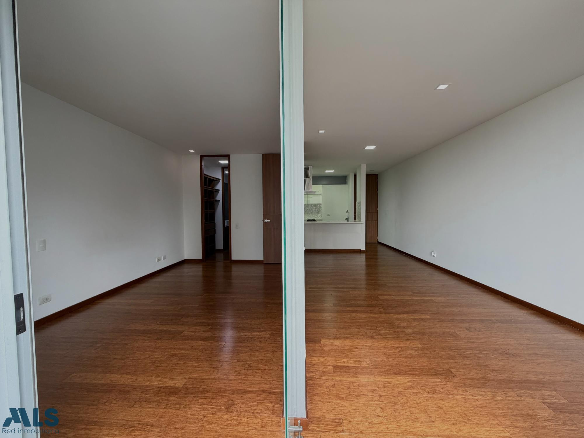 VENTA APARTAESTUDIO EN EL TESORO | INVERSIÓN Y UBICACIÓN medellin - el tesoro